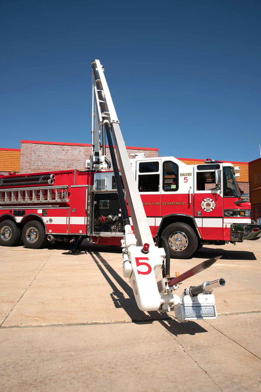 Snozzle Rig Snozzle High-Reach Extendable Turret Aerial Water Tower | Pierce Mfg